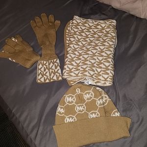 Michael Kors Gloves/Scarf/Beanie Set